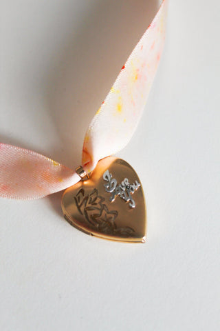 Vintage Locket Ribbon Necklace - Flower "I Love You" Heart