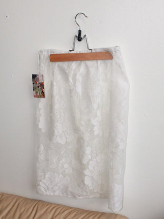 XS - Lace Mini Skirt